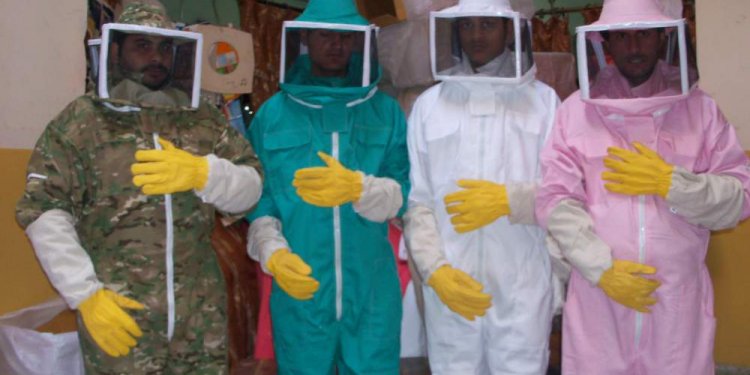 Beekeeping suits