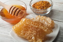 Honey Honeycomb and Pollen
